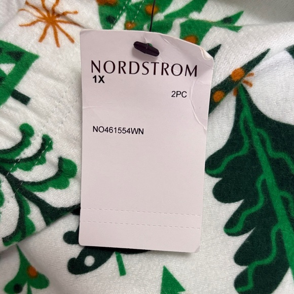 Nordstrom Green Evergreen Tree Patterned Fleece Pajama Set Size 1X NWT - Picture 5 of 9